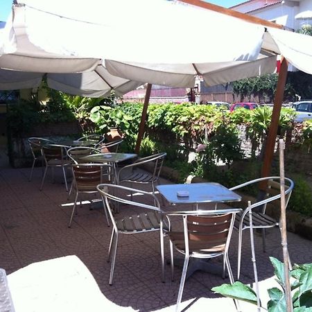 פוזולי Albergo Delle Rose מראה חיצוני תמונה