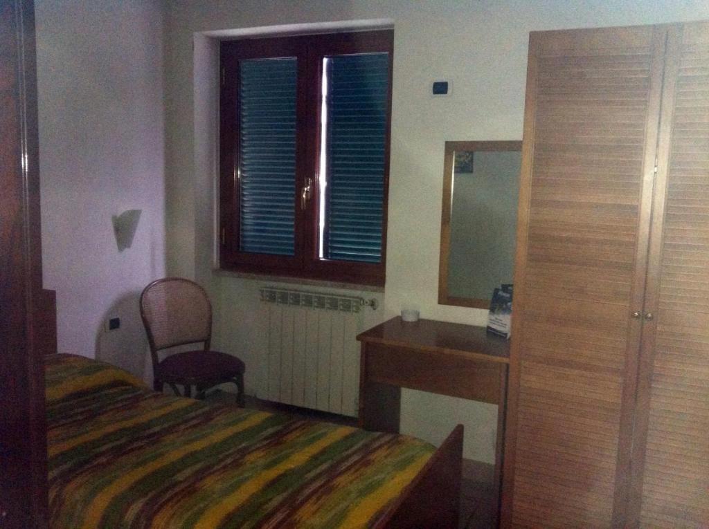 פוזולי Albergo Delle Rose מראה חיצוני תמונה